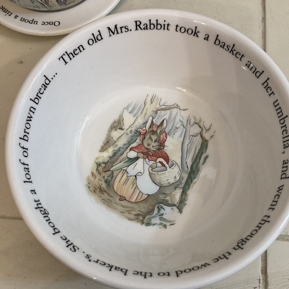 Wedge wood Peter Rabbit set mug & bowl - Picture 6 of 15